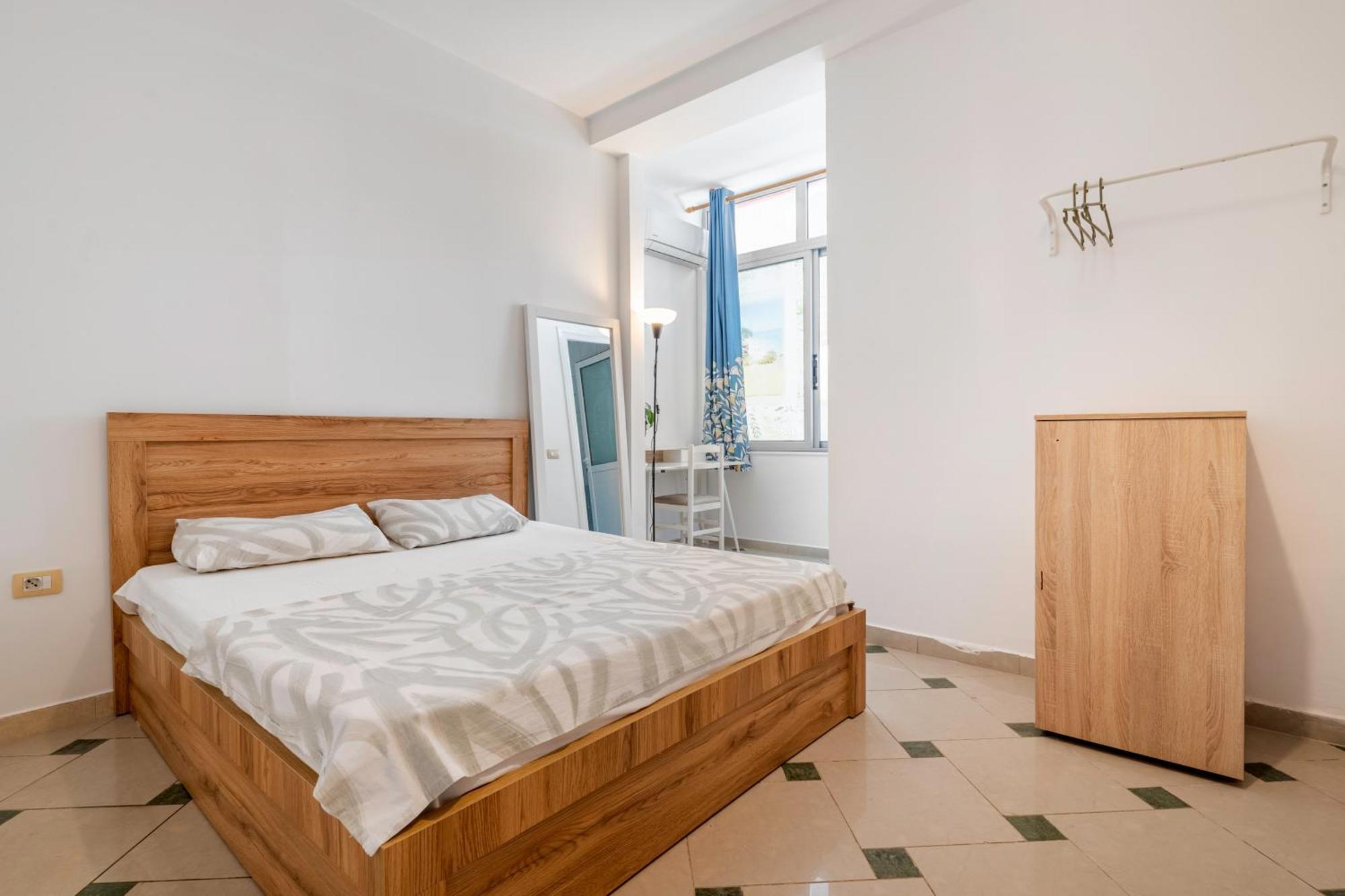 Hostel Hasta La Vista Sarandë Esterno foto