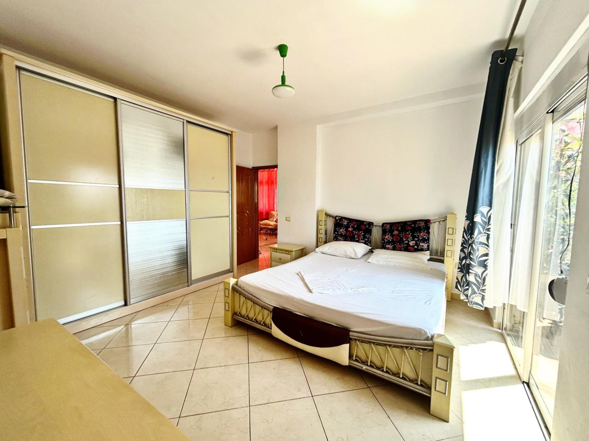 Hostel Hasta La Vista Sarandë Esterno foto